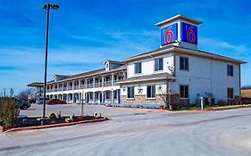 Motel 6-Rhome, Tx