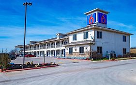 Motel 6-Rhome, Tx